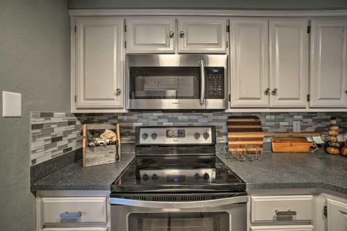 Renovated Lakefront Escape With Private Dock And Deck!