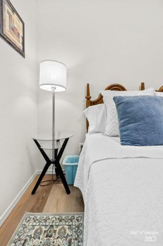 Blue Door Cottage At Scotsdale