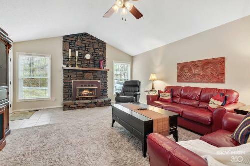 Brookwood Retreat At Basildon