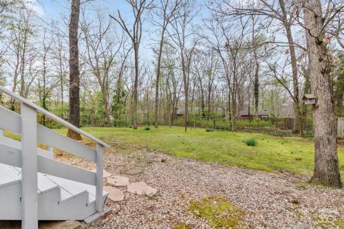 Brookwood Retreat At Basildon