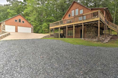 Hideaway Cabin - Walk To Greers Ferry Lake!