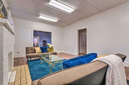 Bright Updated Home, 1 Mi To Hot Springs Np!