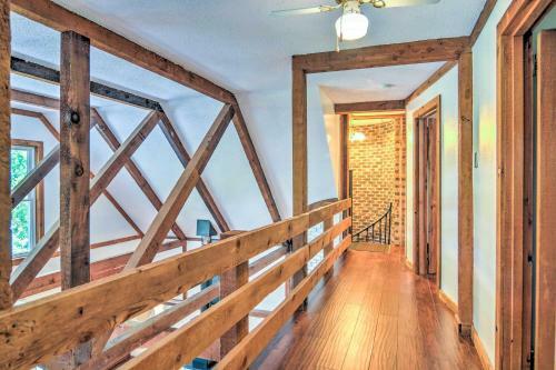 Mallards Rest Waterfront Hot Springs Home!