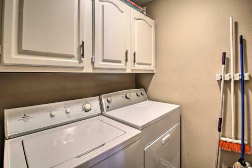 Apartamento Hamiltons To-do At The Lake Condo With Pool Access