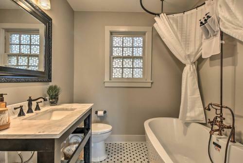 Remodeled Apartment About 2 Mi To National Park Hikes!