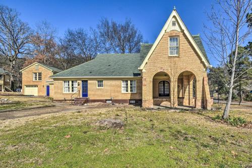 Remodeled Apartment About 2 Mi To National Park Hikes!