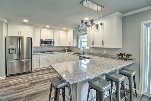 Upscale Lakefront Home With Dock 9mi Tohot Springs Np