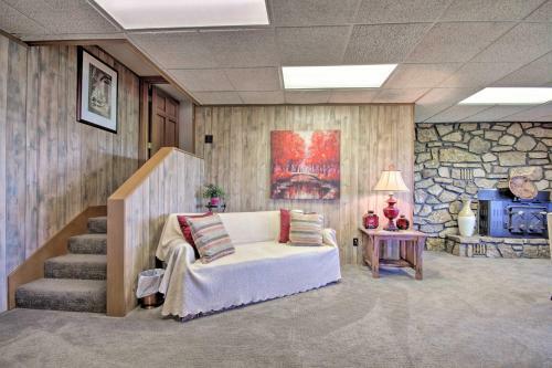Lake Norfork Home With Waterview Patio And Balcony
