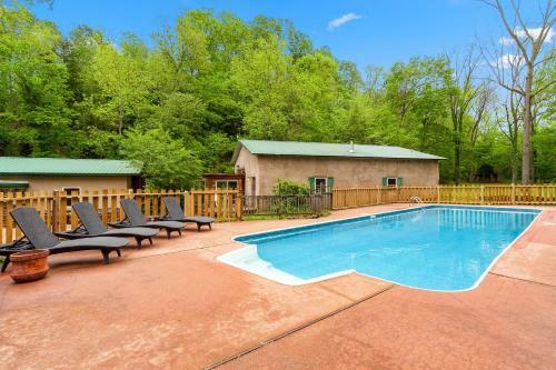 Pool Open! - The Hobbit House - Unique Arkansas Getaway!