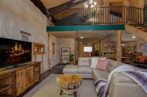 Pool Open! - The Hobbit House - Unique Arkansas Getaway!