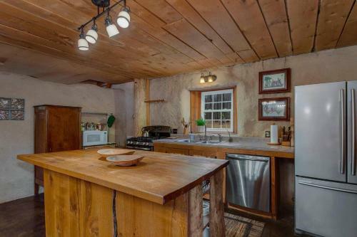 Pool Open! - The Hobbit House - Unique Arkansas Getaway!