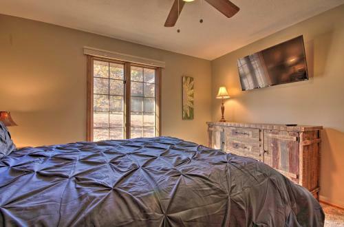 Spacious Getaway With Game Room And Norfork Lake View!