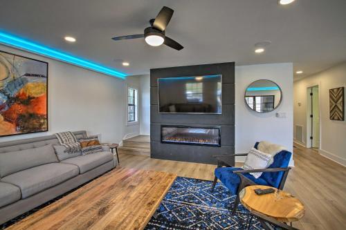 Upscale Grand Point Escape On Lake Hamilton