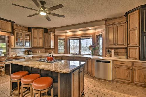 Hilltop Hot Springs Log Cabin With Hot Tub