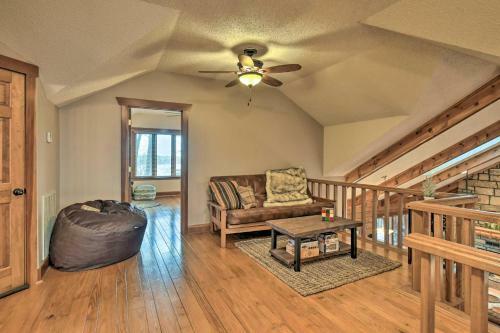 Hilltop Hot Springs Log Cabin With Hot Tub