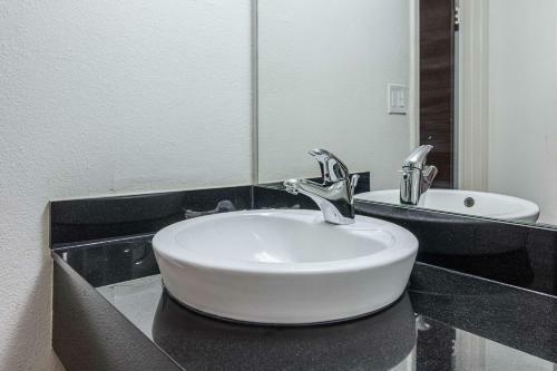 Hotel Motel 6-texarkana, Ar