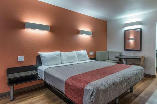 Hotel Motel 6-texarkana, Ar