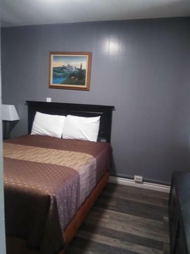 Hotel Modoc Inn