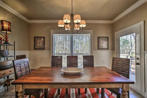 Springdale House With Deck, Fire Pit And Playset!