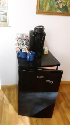 Hostal Winterfell Inn - No Extra Fees, Dog Friendly, King Bed