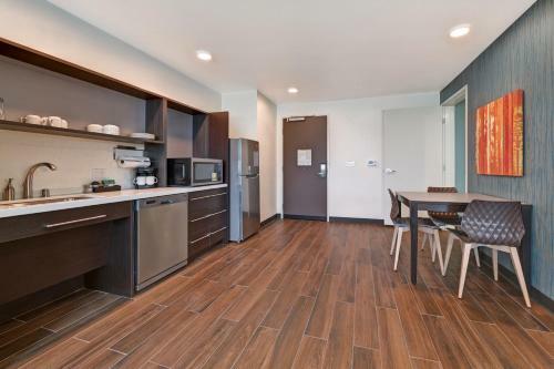 Hotel Home2 Suites By Hilton Atascadero, Ca