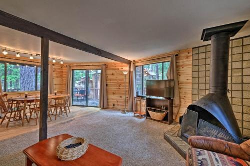 Cabin With Bbq Deck, Near Big Trees State Park!