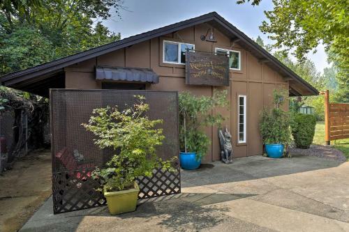 Modern Home With Fire Pit By Sacramento River!