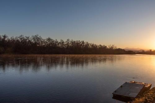 Apartamento Sacramento River Retreat On The Rivers Edge!