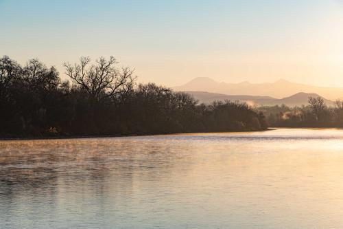 Apartamento Sacramento River Retreat On The Rivers Edge!