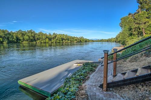 Apartamento Sacramento River Retreat On The Rivers Edge!