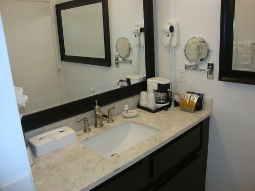Bed & Breakfast Catalina Courtyard Suites