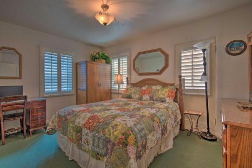 Catalina Getaway Walkable Location