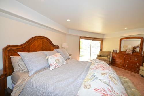 122 Middle Terrace By Catalina Vacations