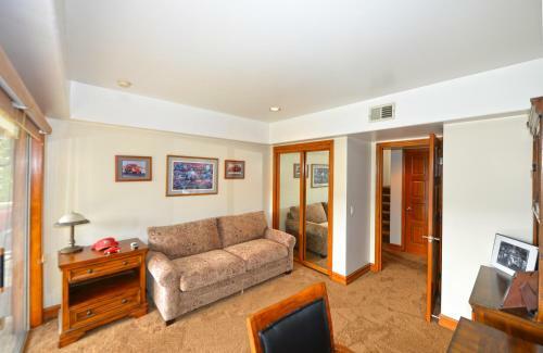 122 Middle Terrace By Catalina Vacations