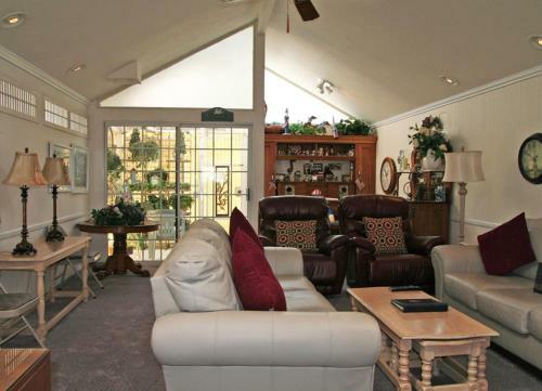 305 Sumner Avenue By Catalina Vacations