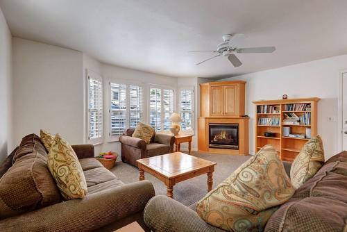 Avalon Large Homes By Catalina Vacations