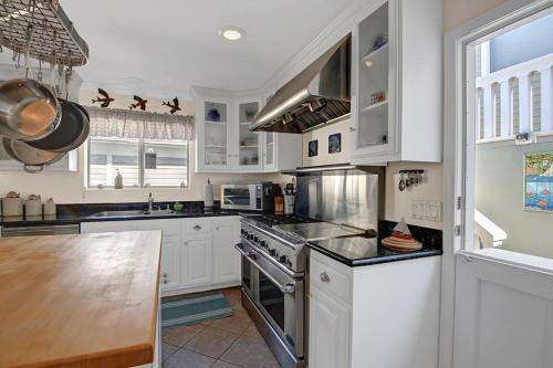 Avalon Large Homes By Catalina Vacations