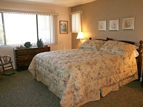 Bahia Vista Condos By Catalina Vacations