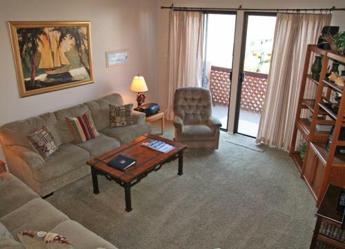 Bahia Vista Condos By Catalina Vacations