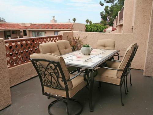 Bahia Vista Condos By Catalina Vacations