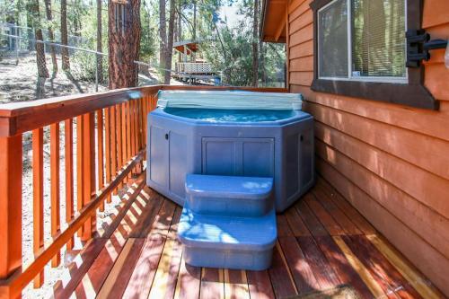 Serrano Cabin-1823 By Big Bear Vacations