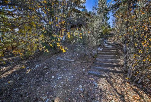 Charming Big Bear Cabin With Deck - 5 Mi To Resort!