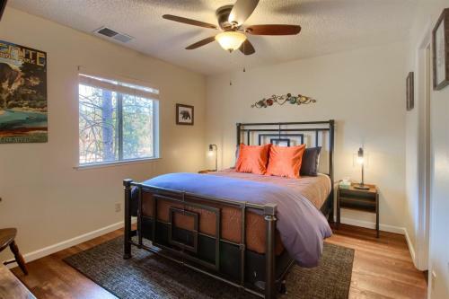 Bass Lake`s Honeybee Cabin