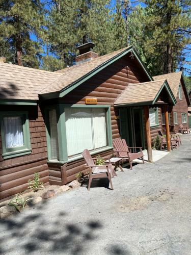 Aparthotel Golden Bear Inc