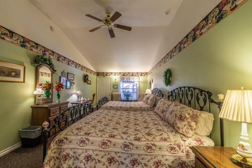 Apples Bed And Breakfast Inn