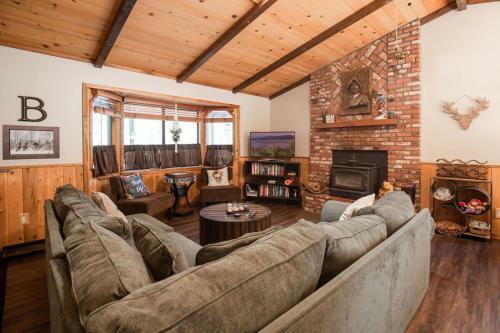 Alpine Trail - 1941 By Big Bear Vacations