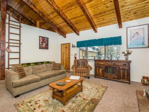 Twin Oaks - 1949 By Big Bear Vacations