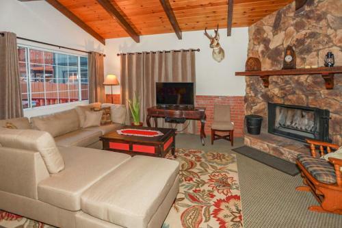 Moonridge Sunshine #1988 By Big Bear Vacations