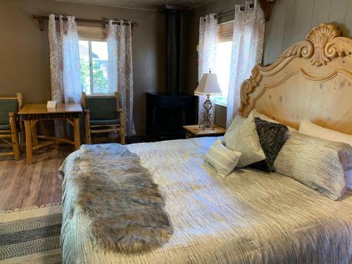 Hotel Grey Squirrel Resort