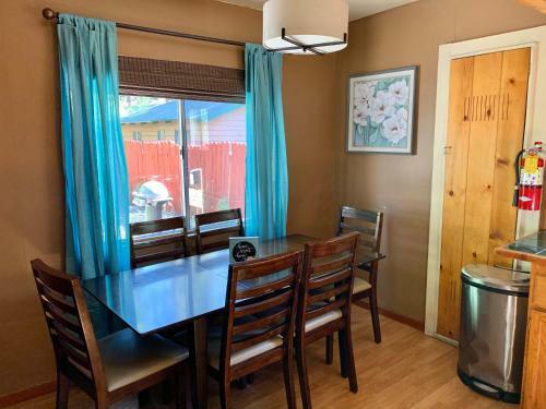 Hotel Grey Squirrel Resort
